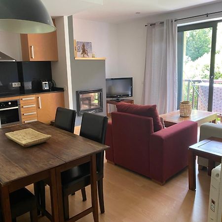 Apartament Hug Roger Valencia D'Aneu Esterno foto