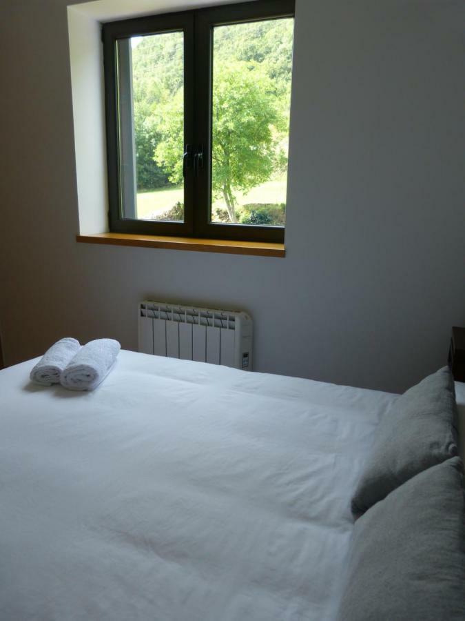 Apartament Hug Roger Valencia D'Aneu Esterno foto